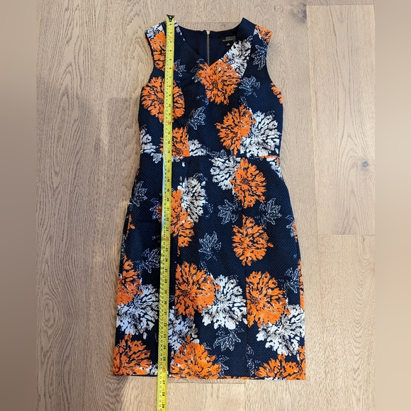 Dress - Picture 2 of 7